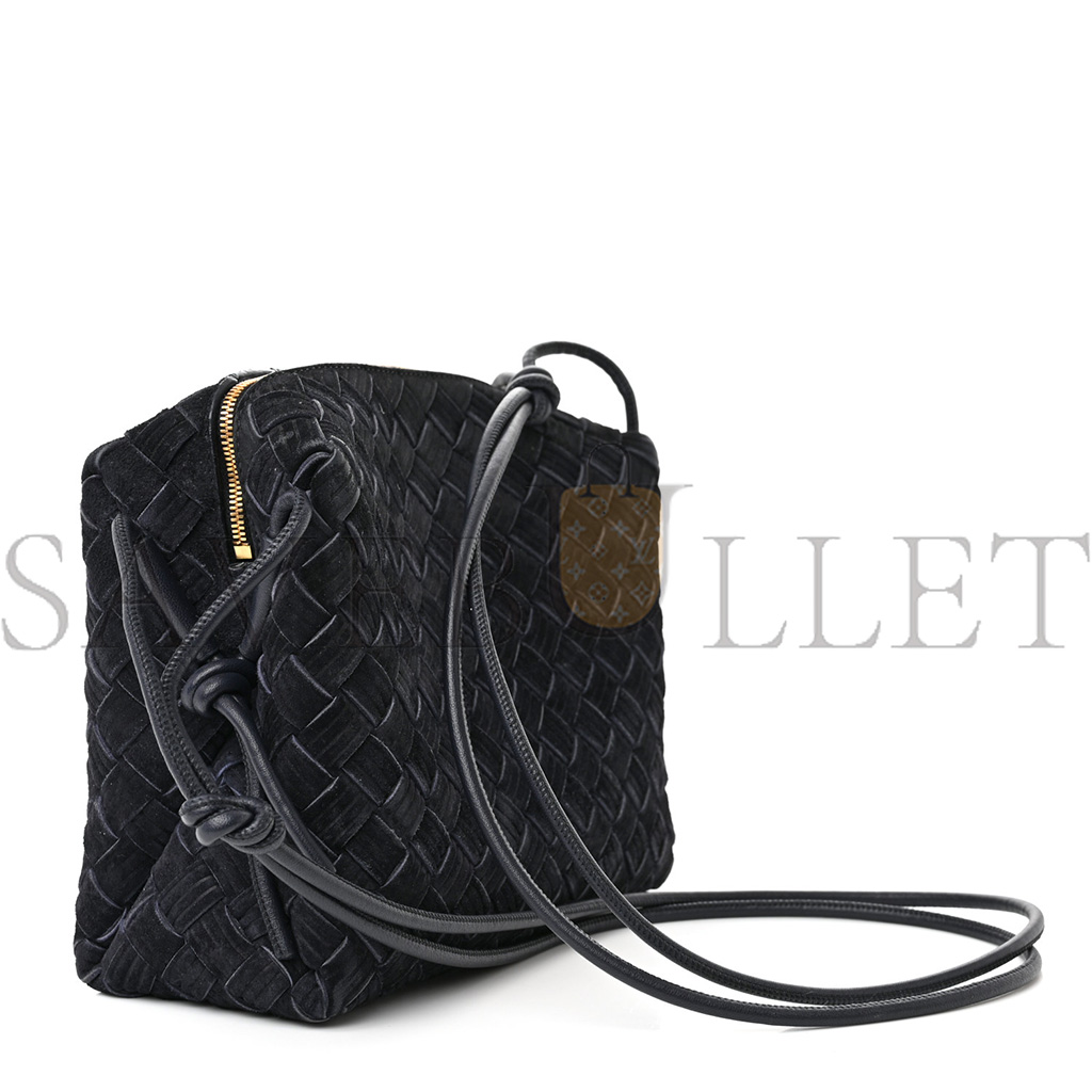 BOTTEGA VENETA SUEDE INTRECCIATO SMALL LOOP CAMERA BAG SPACE (21*17*10cm) BOTTEGA VENETA SUEDE INTRECCIATO SMALL LOOP CAMERA BAG SPACE (21*17*10cm)