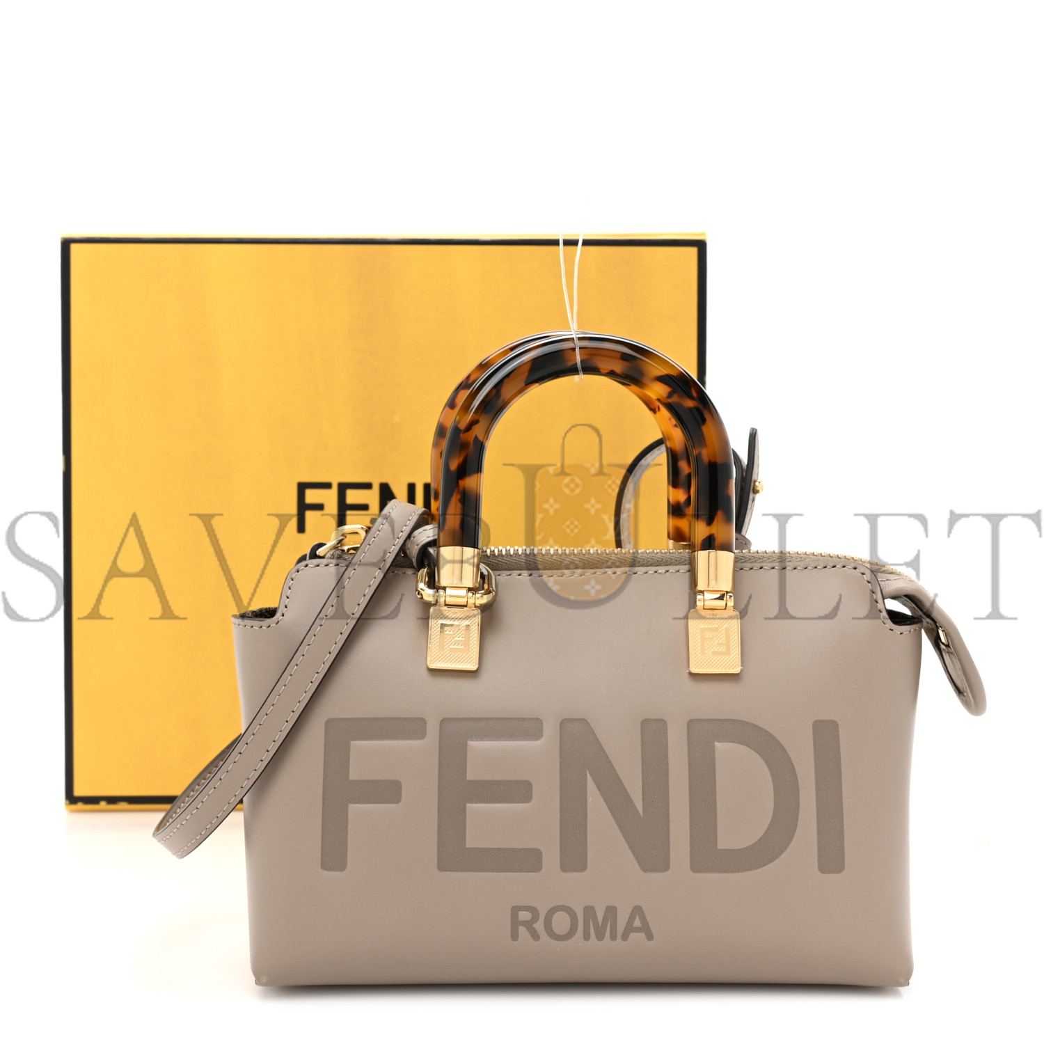 FENDI VITELLO KING PLEXIGLASS LOGO EMBOSSED MINI BY THE WAY TOP HANDLE BOSTON BAG TORTORA (17*11*8cm) FENDI VITELLO KING PLEXIGLASS LOGO EMBOSSED MINI BY THE WAY TOP HANDLE BOSTON BAG TORTORA (17*11*8cm)