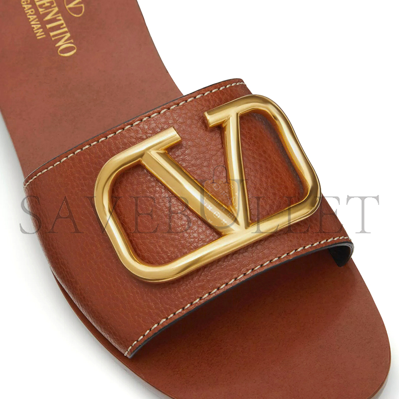 VALENTINO VLOGO SIGNATURE SLIDE SANDAL IN GRAINY COWHIDE WITH ACCESSORY 3W2S0M21HWS_0CR