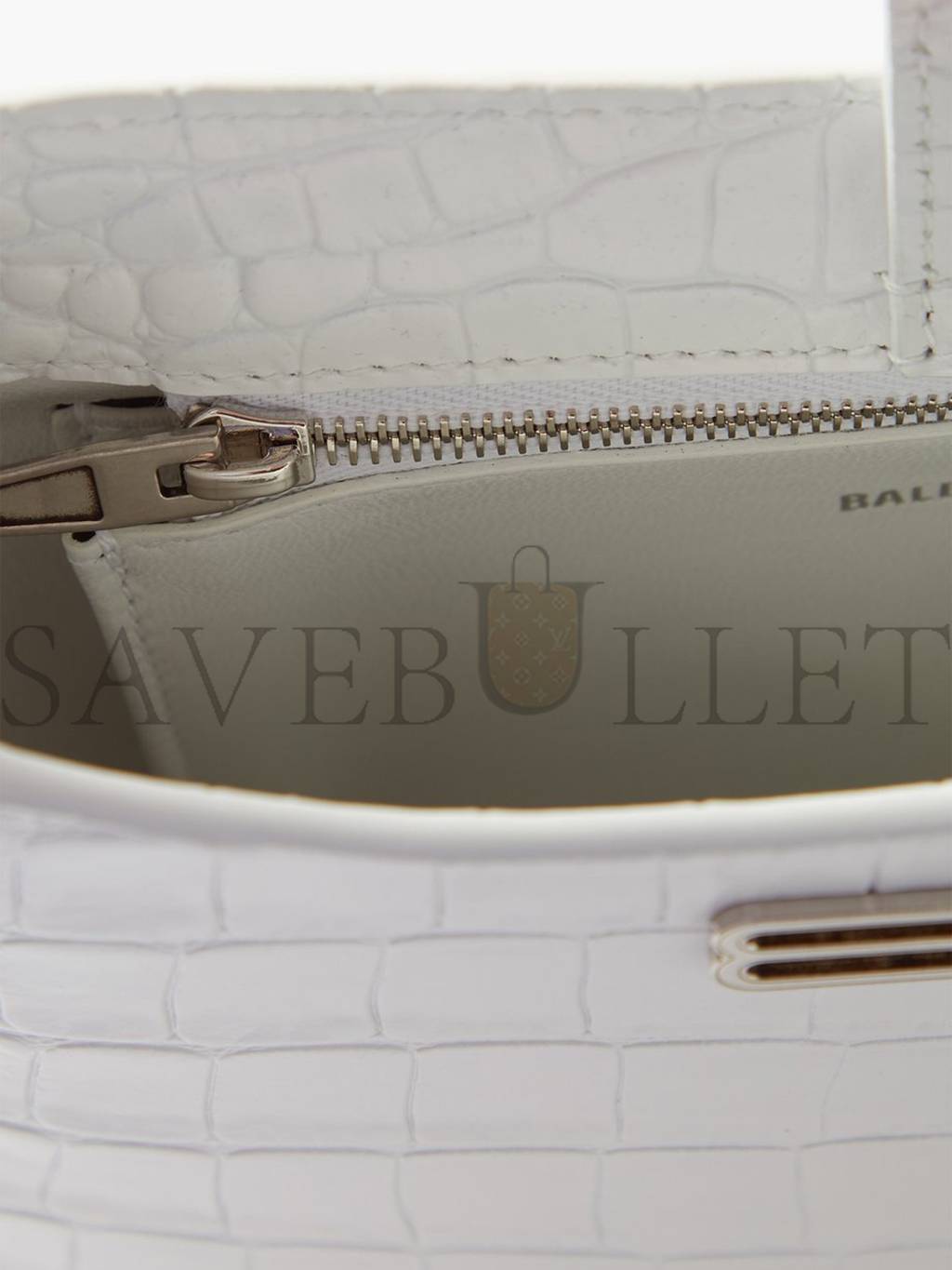 BALENCIAGA WHITE XX BB-LOGO CROCODILE-EFFECT LEATHER SHOULDER BAG MATCHESFASHION US (22.8*16.5*4cm)